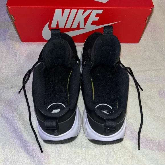 Nike Air Max INTRLK Lite - size 8 - like new! - Picture 5 of 6